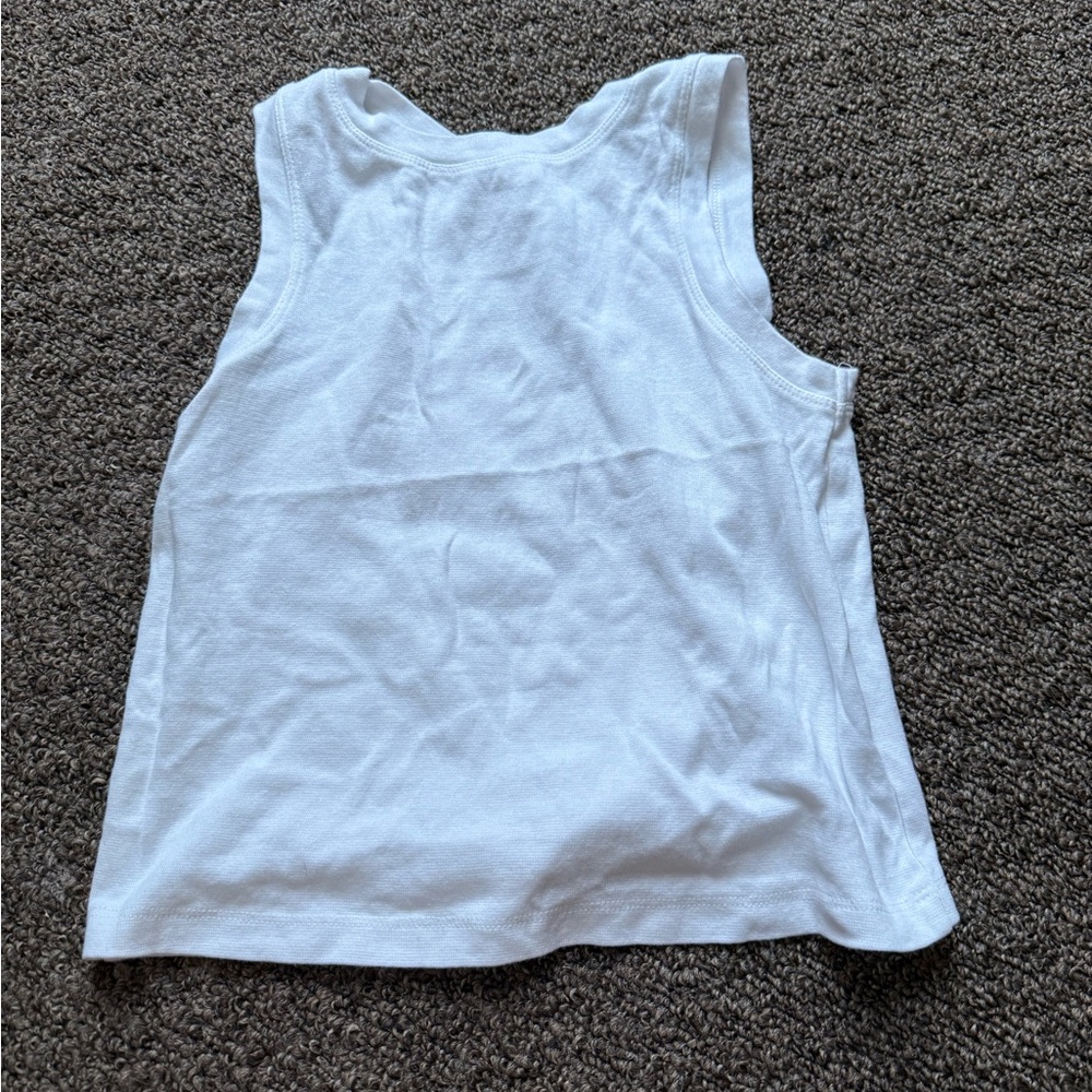 Uniqlo White Sleeveless Shirt
